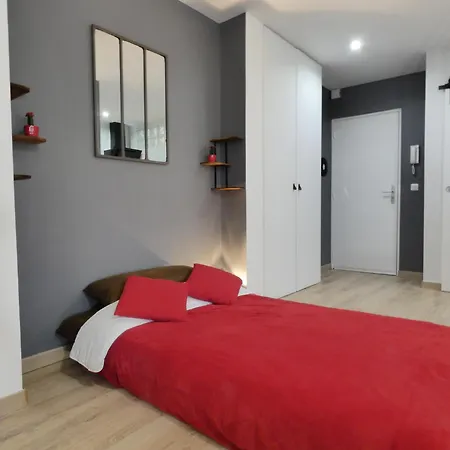 Homey Street - Parking - Proche Geneve Appartamento *